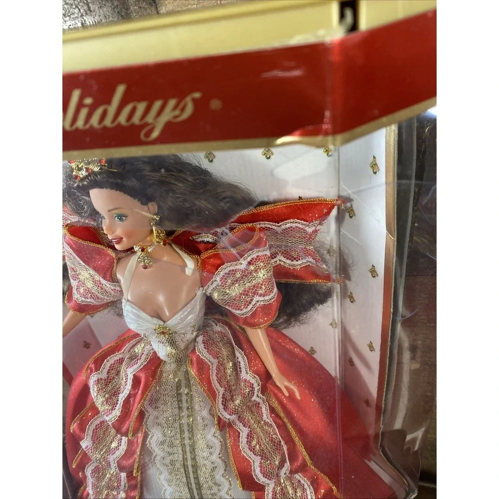 Vintage 1997 Happy Holidays Barbie & Matching Ornament 10th Anniv NIB Damage Box
